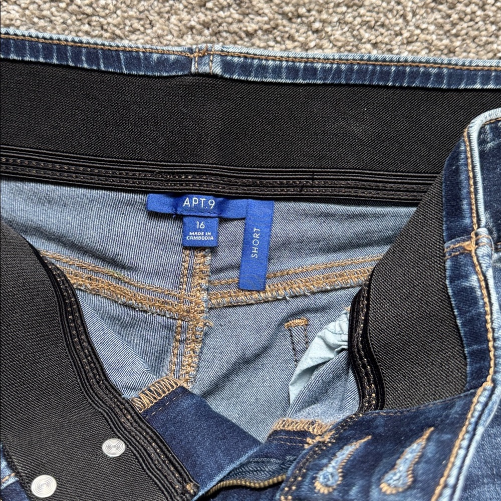 Apt. 9 Indigo Denim Shorts - Picture 2 of 3